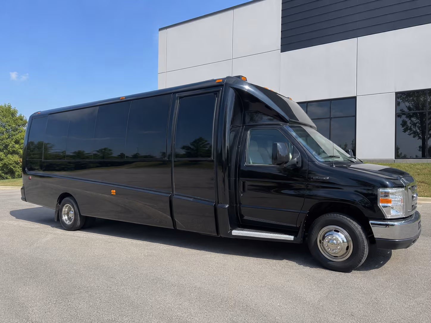 party buses for grand rapids wedding parties and bachelorette groups
