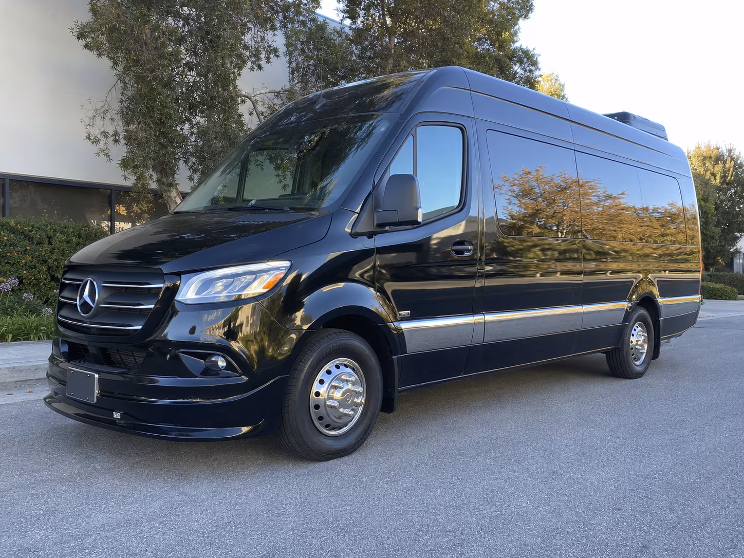 reserve transportation for your next airport transfer 3