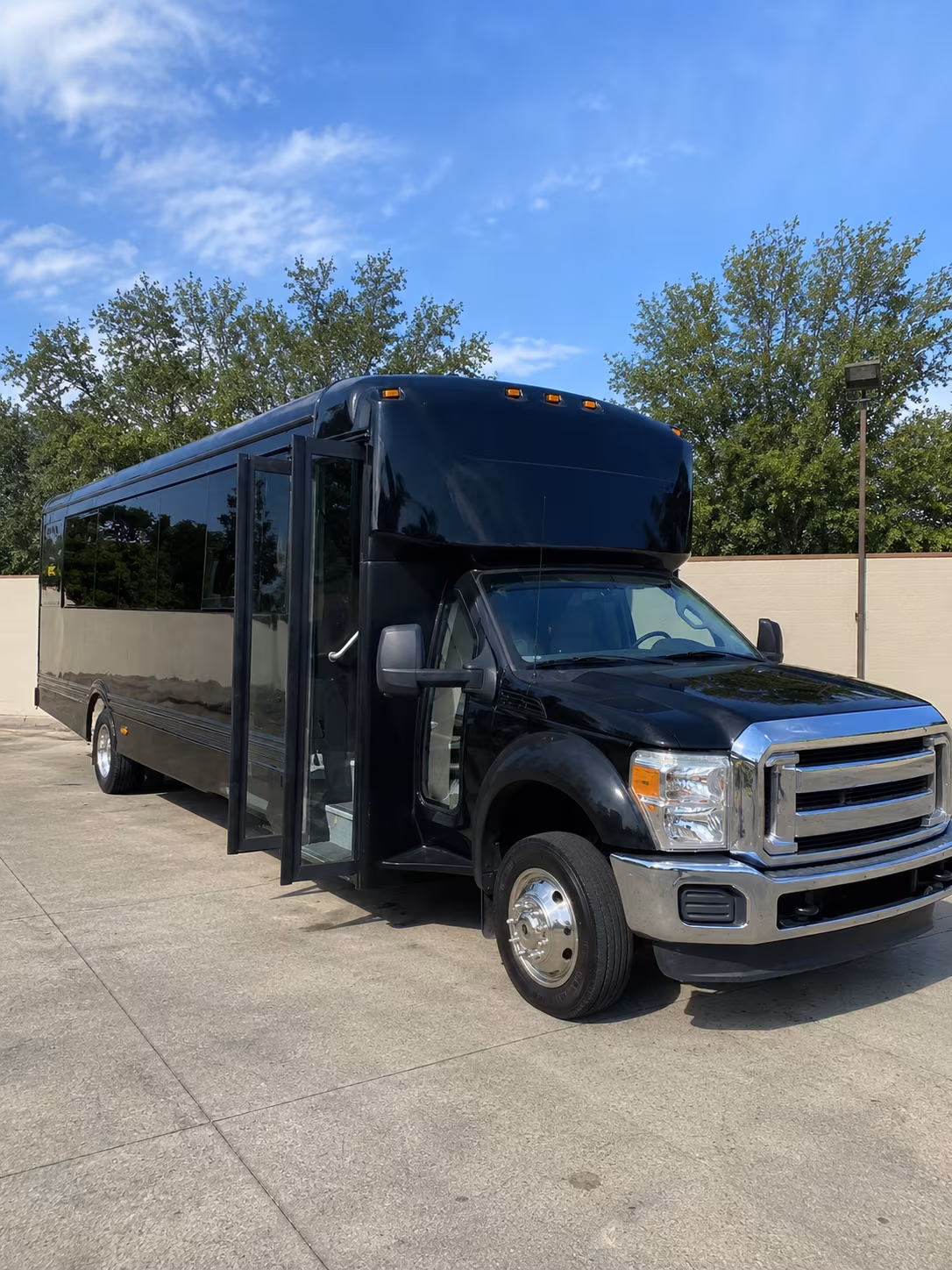 school field trip buses and educational travel in grand rapids