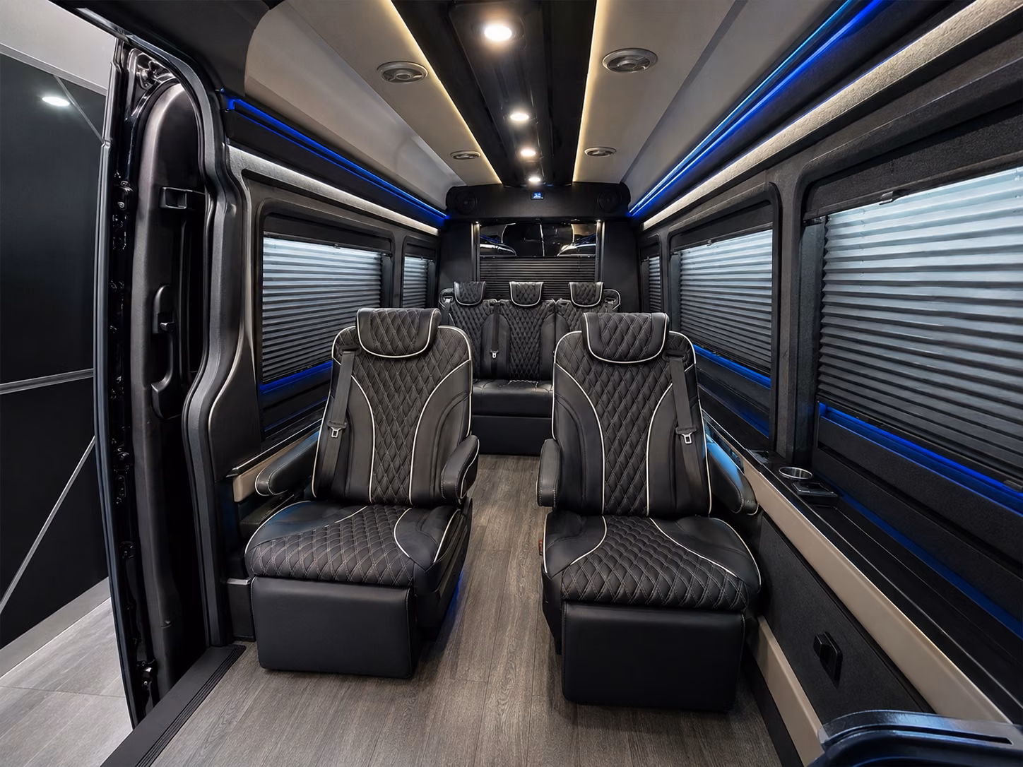 smooth festival and concert buses for grand rapids events